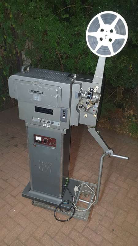Eiki Xenon Vintage 16mm Cinema Movie Projector (EX-5000)