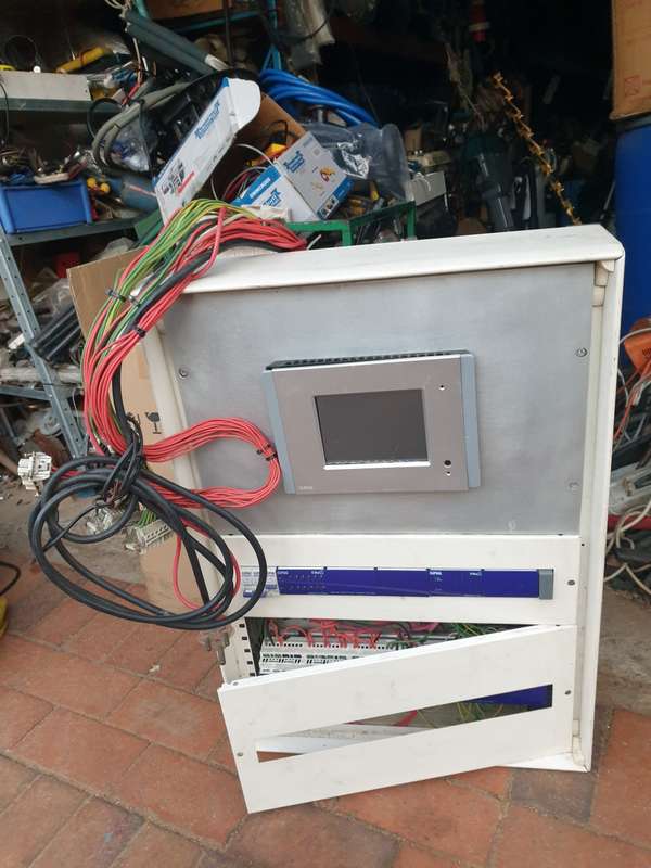 Clipsal C-touch Spectrum Colour Screen Controller