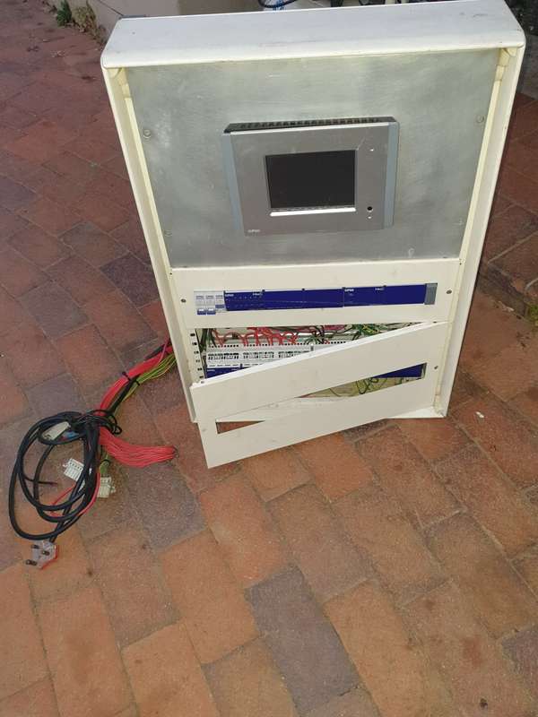 Clipsal C-touch Spectrum Colour Screen Controller