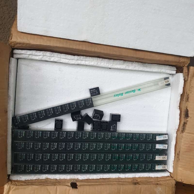 Bester (BS-114S)  5-Pin Relay Module .  10A, 120VAC/24VDC  BID PER PIECE, Not per whole tube!!!