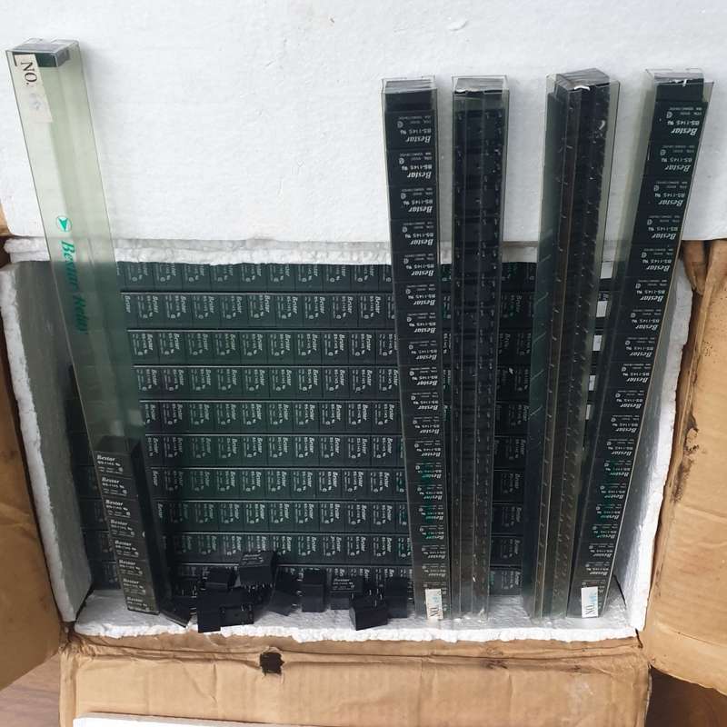 Bester (BS-114S)  5-Pin Relay Module .  10A, 120VAC/24VDC  BID PER PIECE, Not per whole tube!!!