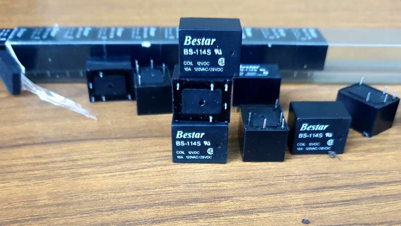 Bester (BS-114S)  5-Pin Relay Module .  10A, 120VAC/24VDC  BID PER PIECE, Not per whole tube!!!