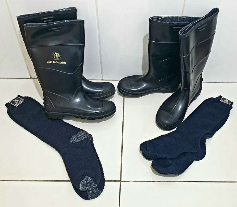 UNUSED Safety BATA Gum Boots With Matching Pair Of Socks (BID PER LOT of 10x PAIRS)