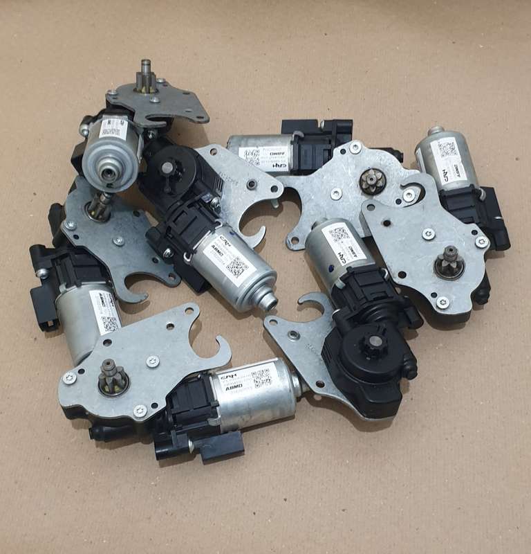BMW  ORIGINAL Adjustable Front Seat Electric Motor P1-10608-01-00 (BID PER MOTOR)!!!