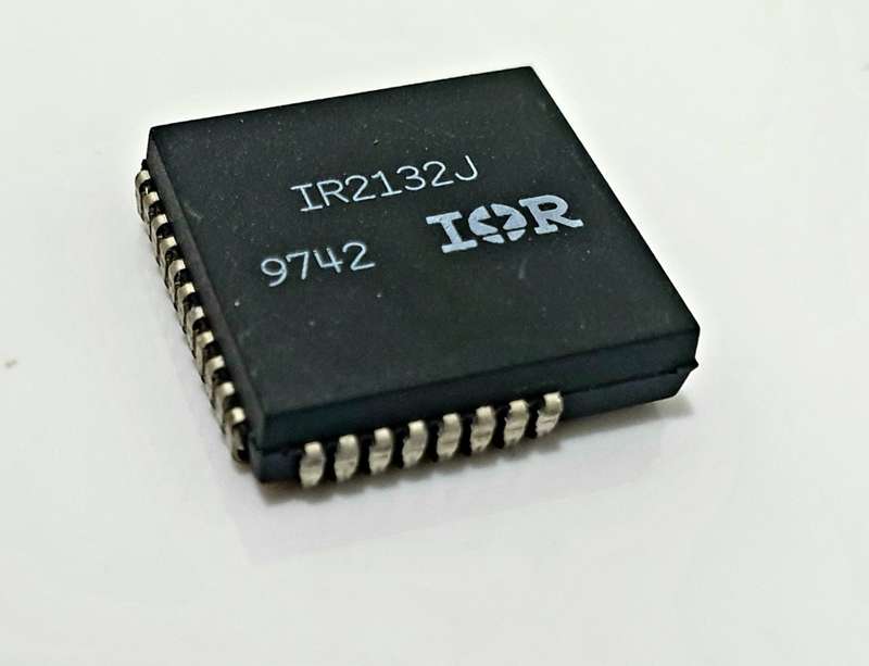 600v 3-Phase Gate Driver IC IR2132J With Over-current Protection And Fault-Reporting. Bid Per Piece