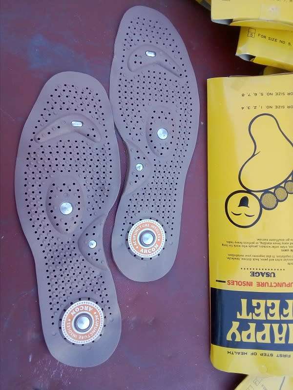 (NO COVER-LAST STOCK) Magnetic Health Foot Massaging Pads / Acupuncture Insoles (BID PER PAIR)
