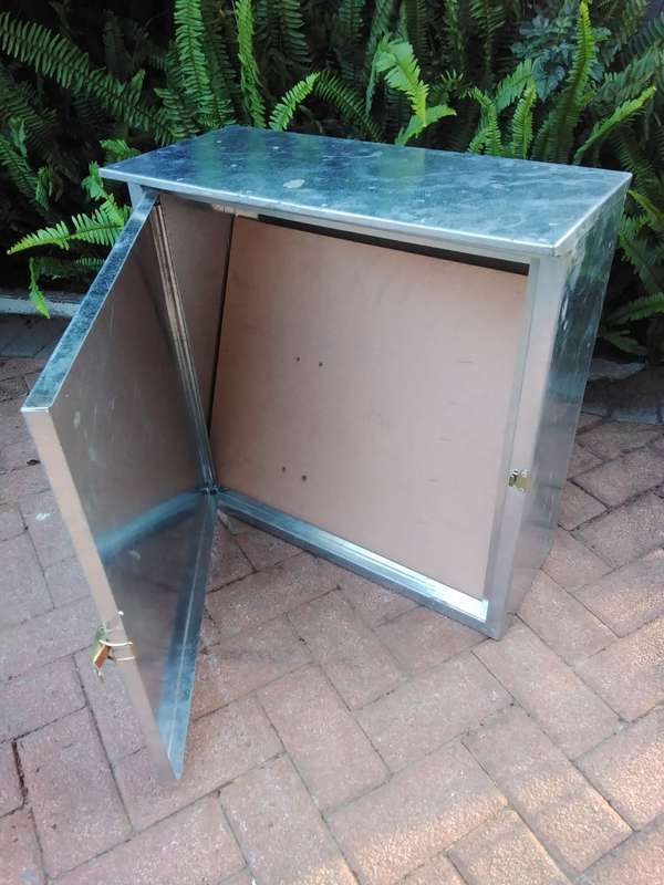UNUSED Large Lockable Metal Distribution Box (60x27x60)cm.