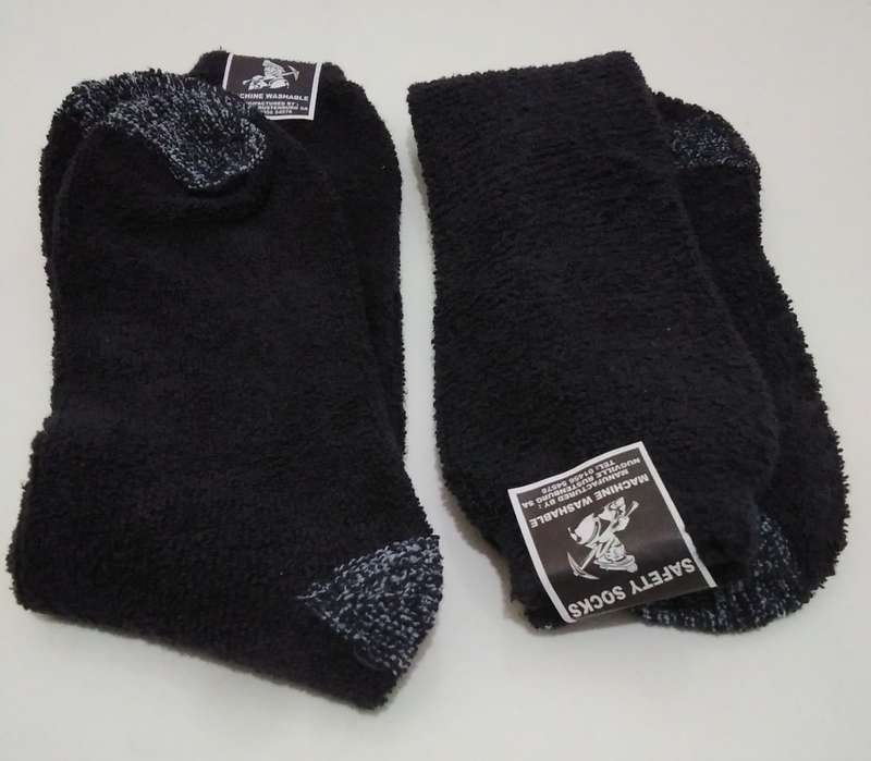 UNUSED Machine Washable Gum Boots Safety Socks (BID PER PAIR)!!!
