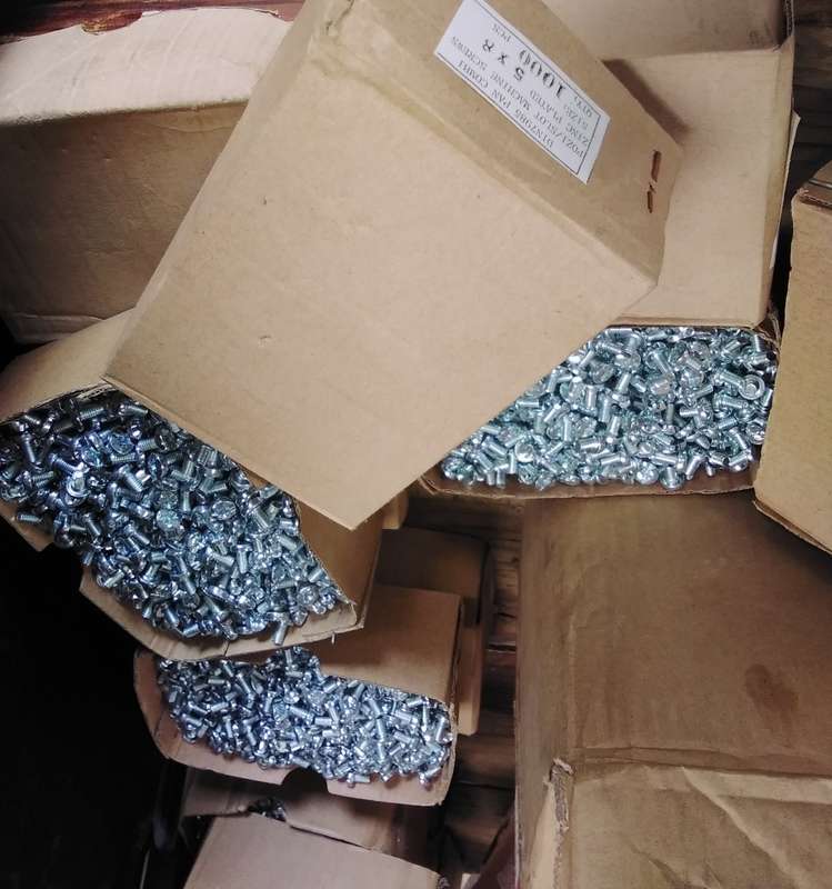 100x Multi-Purpose Zinc-plated Slot Machine Screws (BID PER PACK Of 100x)!!!