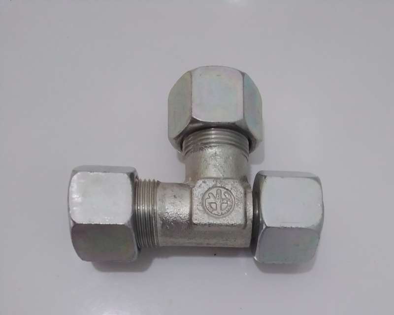 Rastelli Raccordi DIN 2353 Industrial Heavy Duty Steel Hydraulic Fittings .280g (BID PER PICE)
