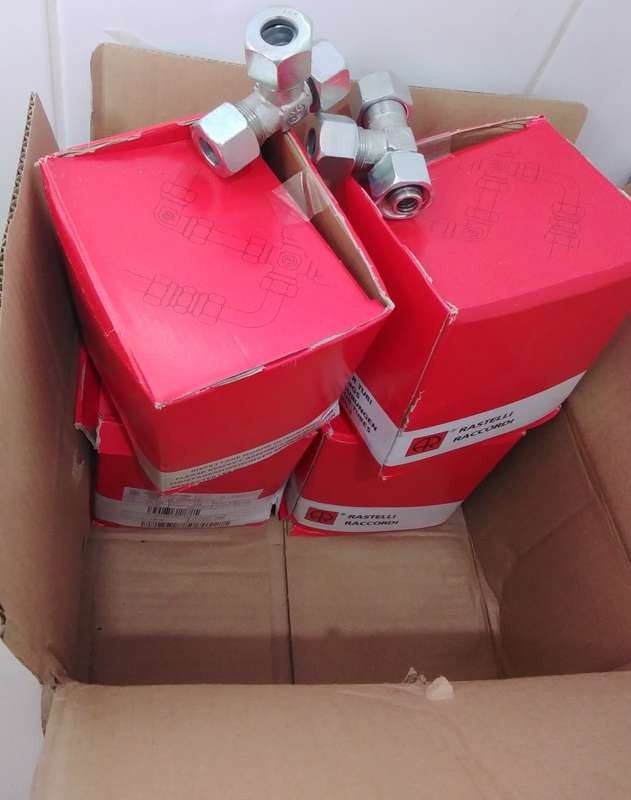 Rastelli Raccordi DIN 2353 Industrial Heavy Duty Steel Hydraulic Fittings .280g (BID PER PICE)