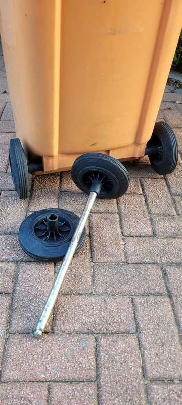 2x UNUSED Heavy Duty Dust Bin Detachable Wheels And Axle (Set)