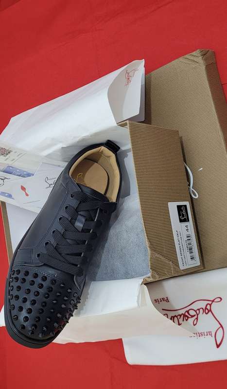 Louboutin yacht spikes flat calf hotsell