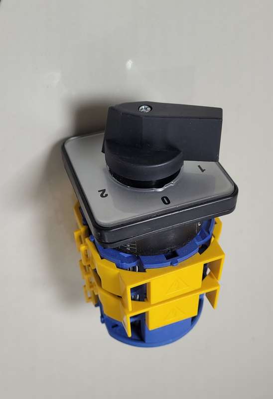 UNUSED 3-Phase 600V, 80A ROTARY CAM Change-Over Switch