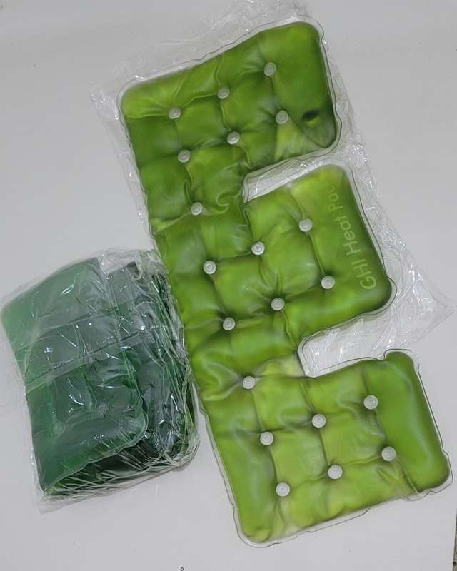 Click-Coin Heat Packs For Shoulders/Back and Strained Muscle Relief. (BID PER PIECE!!!