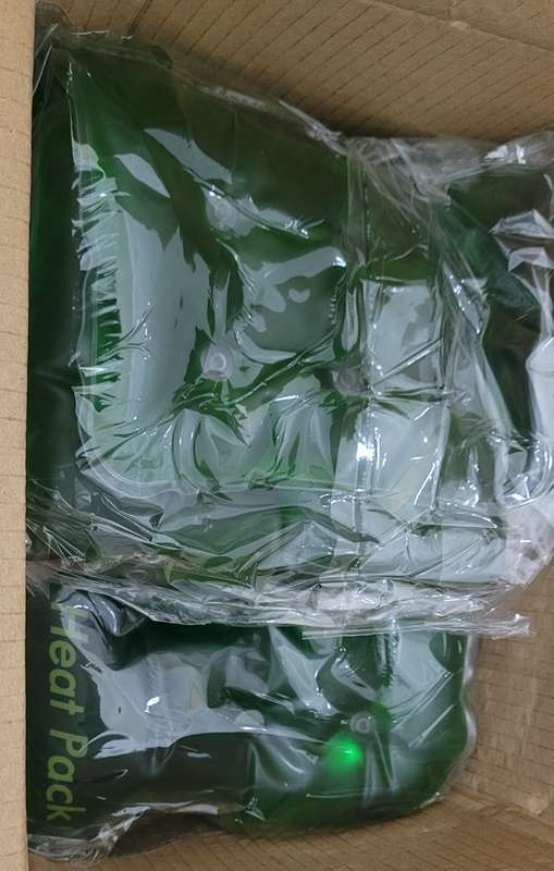 Click-Coin Heat Packs For Shoulders/Back and Strained Muscle Relief. (BID PER PIECE!!!