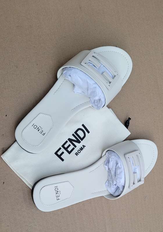 High-End Soft-Leather FENDI Italian Luxury Ladies Slip Sandals. Size SA 9.5/ EU (44) NO BOX