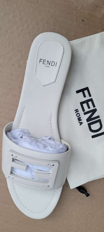 High-End Soft-Leather FENDI Italian Luxury Ladies Slip Sandals. Size SA 9.5/ EU (44) NO BOX