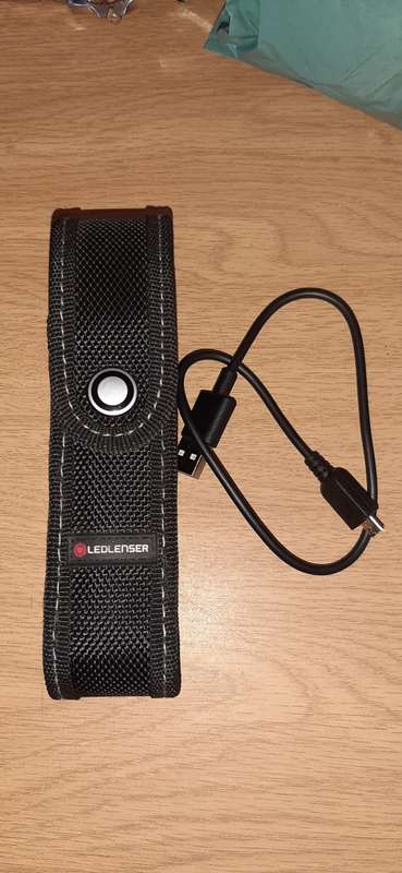 Ledlenser MT14 1000 lumens, Rechargeable torch
