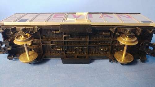 Lima EVIAN Box wagon