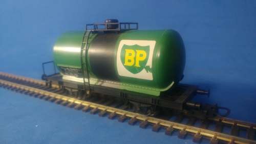 Lima BP tanker boxed