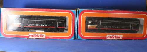 Marklin 4129 F7 Southern Pacific Unit and Dummy