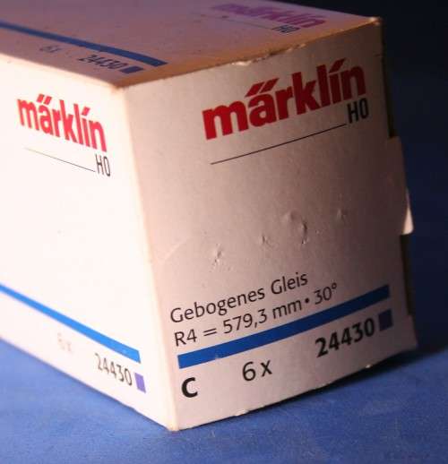 Marklin 24430 curved track R4, 579.3mm