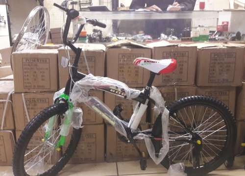 20 inch KNIGHT 606 BMX TYPE FRONT AND REAR BRAKES. TYRE AND TUBE BICYCLES