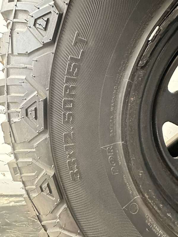 33x12.50 R15 MAXTREK MUD TRAC 108Q X 5 TYRES