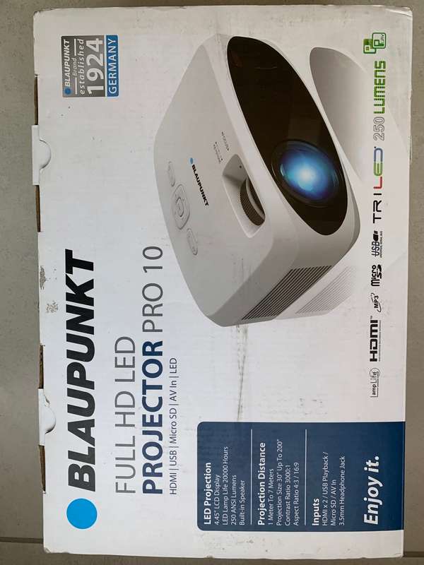 Blaupunkt -Full HD LED Projector PRO 10