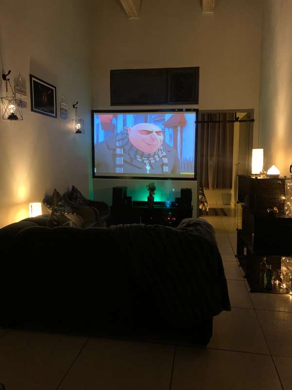 Blaupunkt -Full HD LED Projector PRO 10