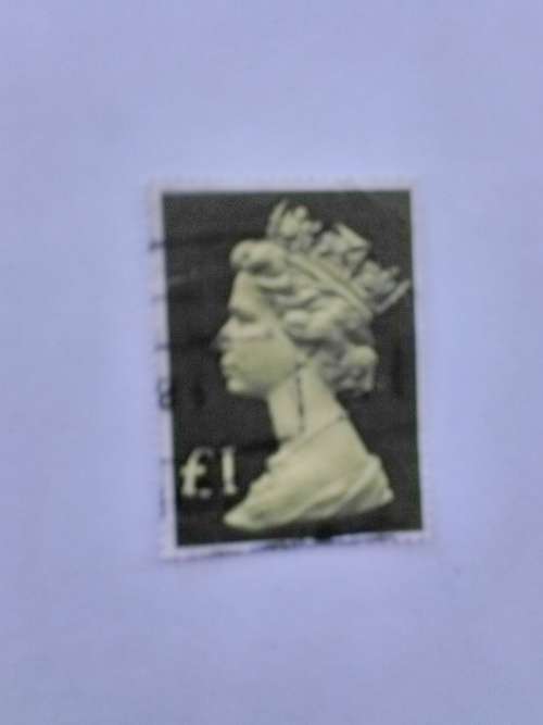 England - QEII - One pound