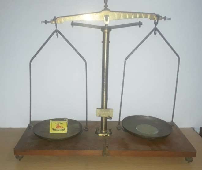Antique Henry Louis. Becker Fils & Co Balance scale.