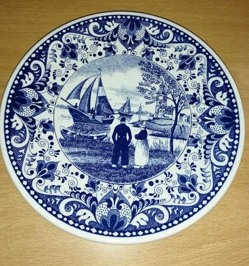 Vintage Delft plate