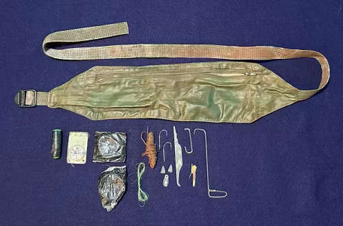 SA SPECIAL FORCES/RECCE Hand Painted Survival Belt, including items