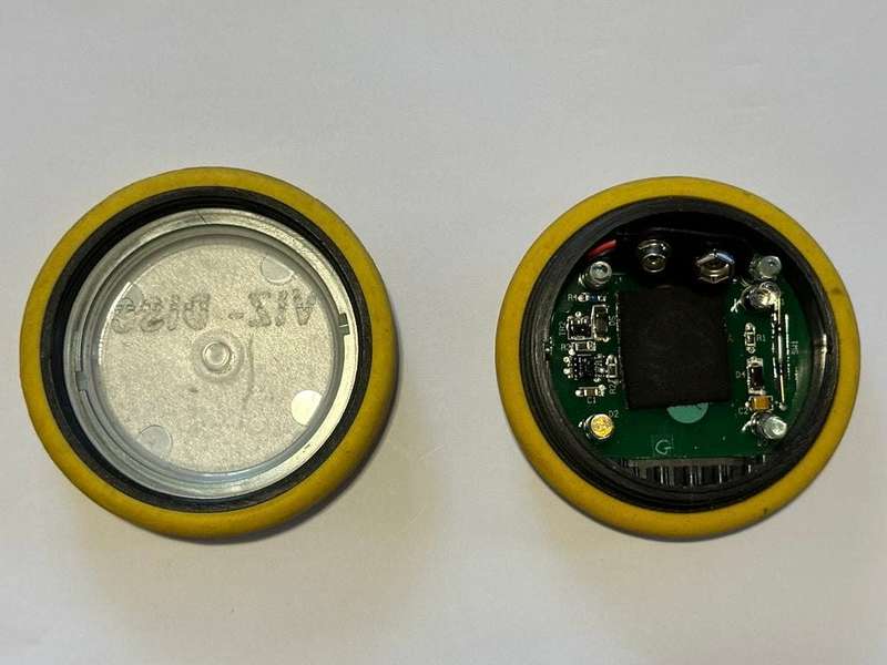 SA SPECIAL FORCES Yellow Rubber Light Beacon, used by Operators - HALO Jumps