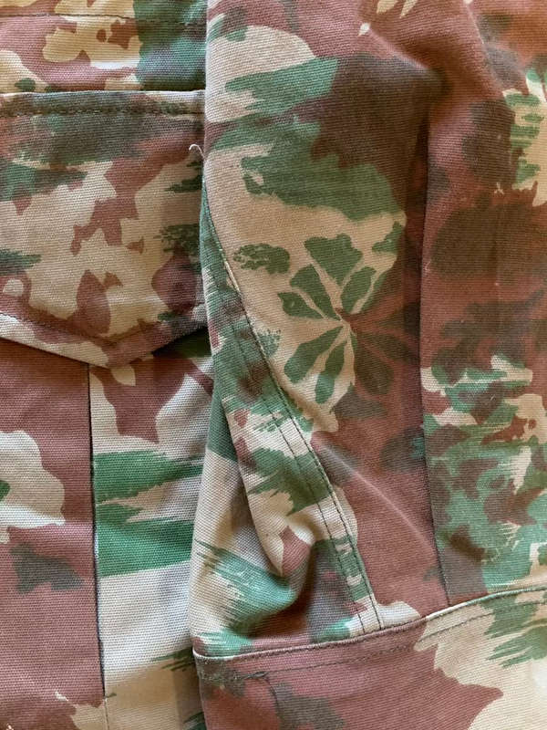 SAP Koevoet Camo Jacket with Liner, JOHN ROWETT & SONS, Size Medium (Multiple Starburst Patterns)