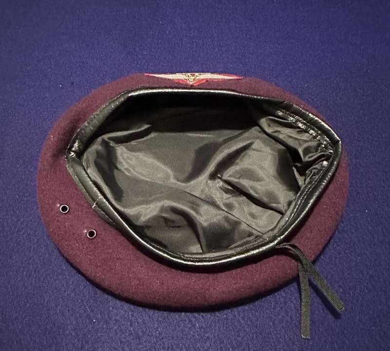 SA Army Parachute Regiment Beret - Cotton and Lurex Type Badge