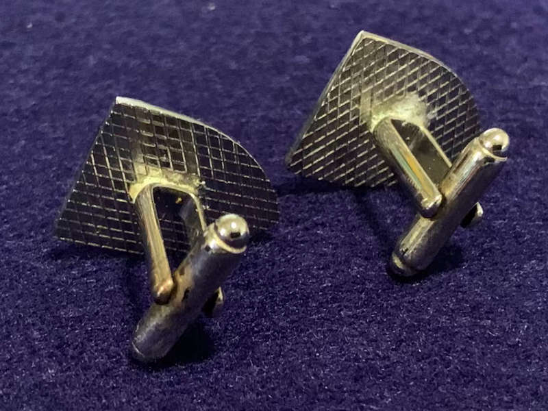 32 Battalion Black Colour Cufflinks - Pair - As New
