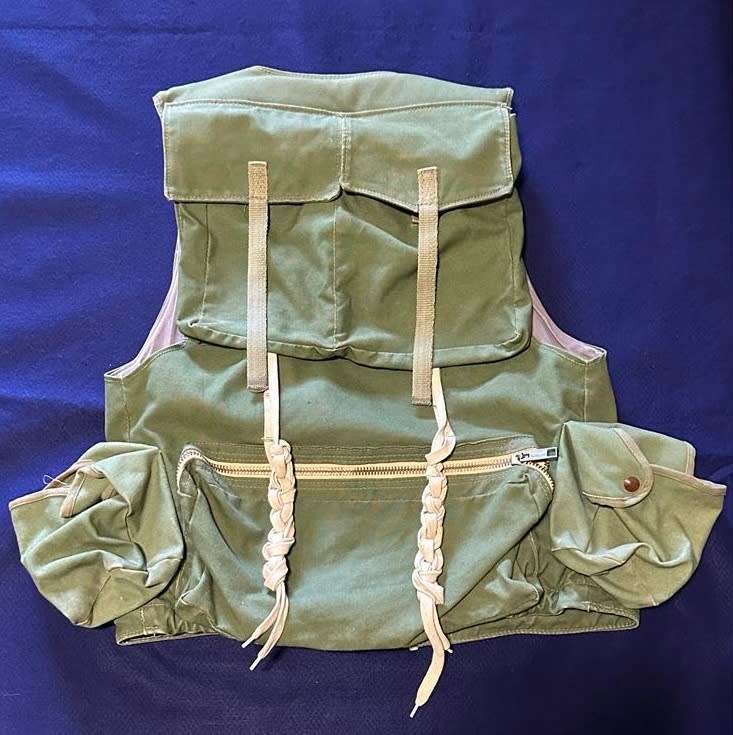 SUPERB RHODESIAN OLIVE GREEN FIRE FORCE VEST, Made by NORTH PRODUCTS Rhodesia, Size 92cm (MINT)