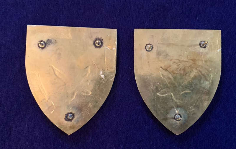 SADF 1 Parachute Regiment Metal Shoulder Flashes (Pair) - 2nd Issue (1980s to 1988)
