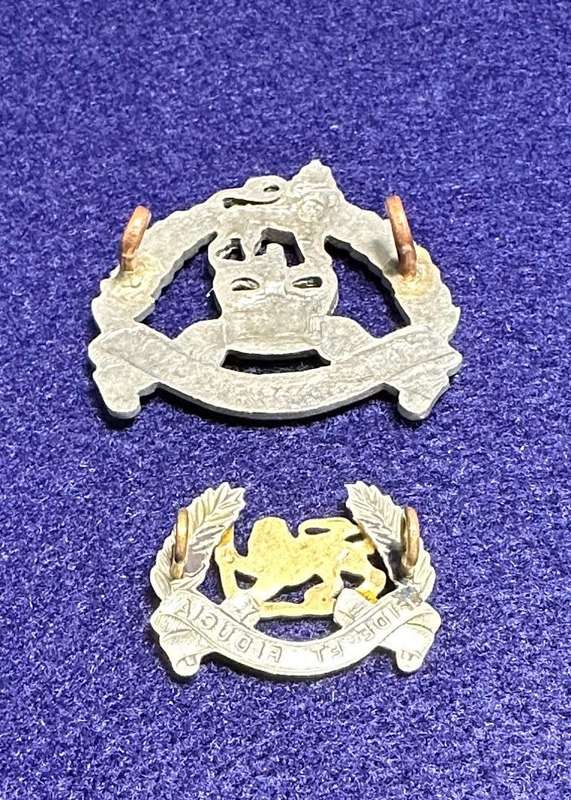 Rhodesian QC Pay Corps - Cap Badge and Collar - Variant 2