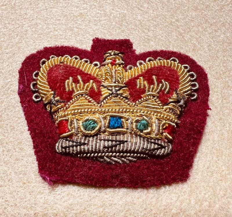 Rhodesia Medical Corps - MAJORS CROWN - Wire Bullion Gold on Yellow, 1956 - 1970