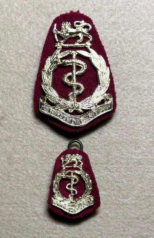 Rhodesian Medical Corps - CAP AND COLLAR ANNODISED ON FLASH