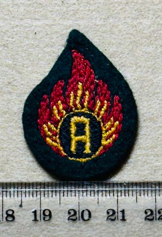 Rhodesian Corps of Engineers - RHODESIAN ENGINEERS ARMAMENTS EXAMINER GREENS - 1