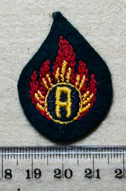 Rhodesian Corps of Engineers - RHODESIAN ENGINEERS ARMAMENTS EXAMINER GREENS - 2