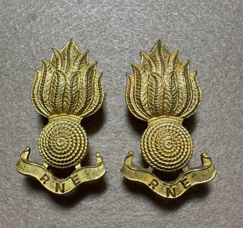 Rhodesian Corps of Engineers - Set Cap and Collars Rhodesia and Nyasaland QC - Variation 2