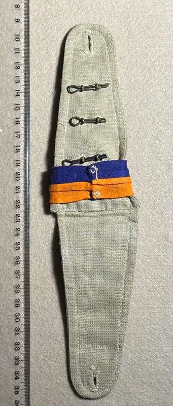 Rhodesian Forces - SINGLE CAPT RANK BOARDS/SLIP ONS WW2 WITH RHODESIA BRASS TITLE AND FLASH