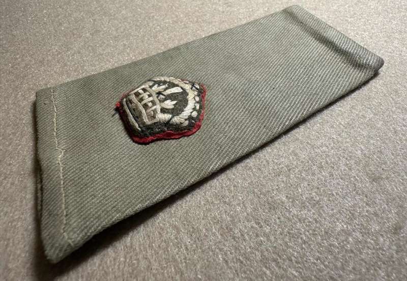 Rhodesian Forces - SINGLE MAJOR RANK BOARDS/SLIP ONS WW2