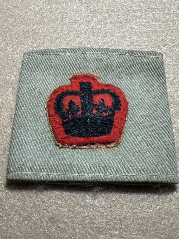 Rhodesian Forces - SINGLE MAJOR RANK BOARDS/SLIP ONS WW2 - RED CROWN BACKING
